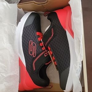 BRAND NEW- Boys Sketchers Sneakers Size 12
